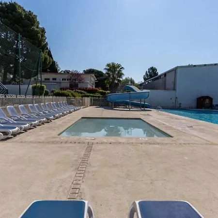 T2-les Lavandes Apartament *